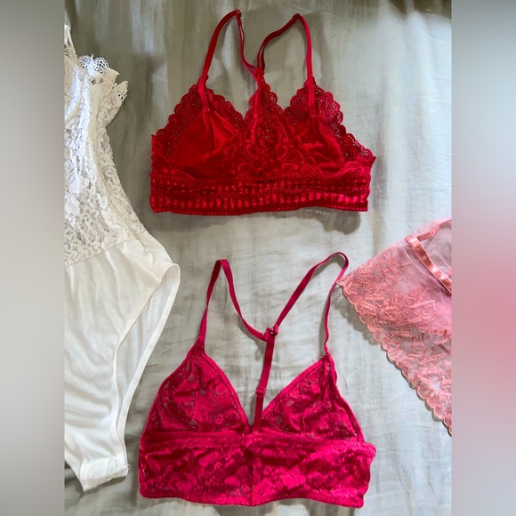 BRALETTE | LINGERIE BUNDLE - Picture 7 of 8